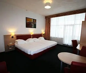 Duinzicht Hotell 3*